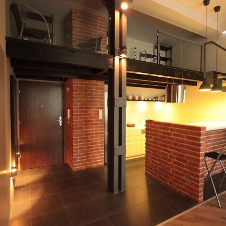 דירות לודז' Loft Niezapominajka W Tobaco Park חדר תמונה
