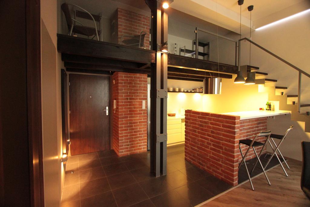 דירות לודז' Loft Niezapominajka W Tobaco Park חדר תמונה